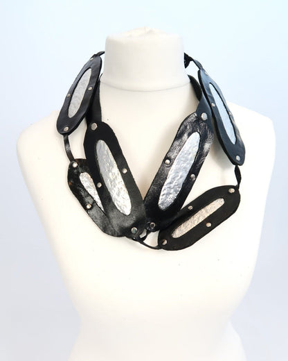 Birds Nest Fern Leather Necklace, Silver
